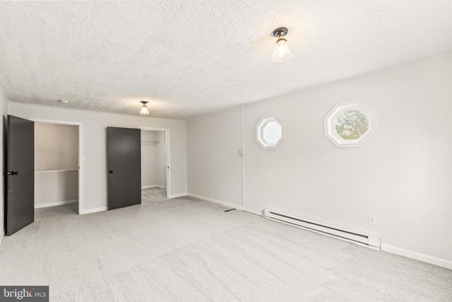 941 CONEWAGO CREEK RD, Manchester, PA 17345