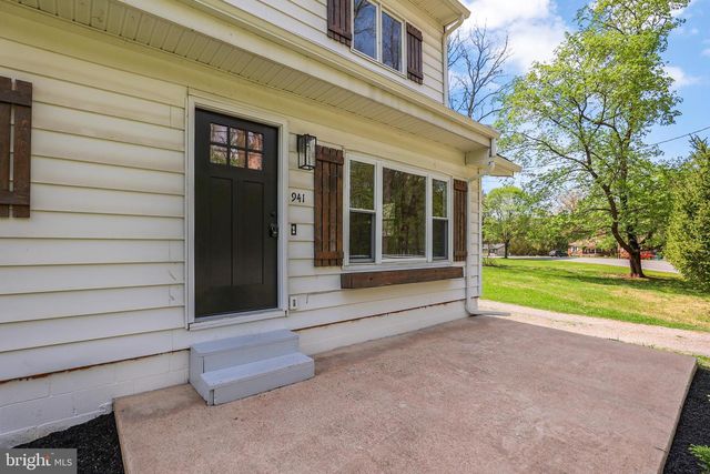 941 CONEWAGO CREEK RD, Manchester, PA 17345