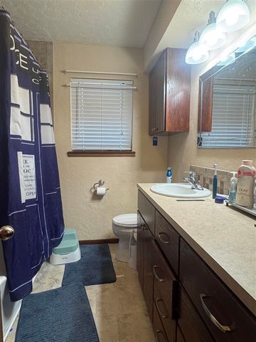 5324 NW Glenn Ave, Lawton, OK 73505