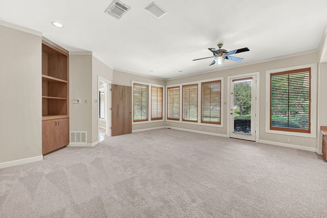 933 Mobley Road, Cedar Hill, TX 75104