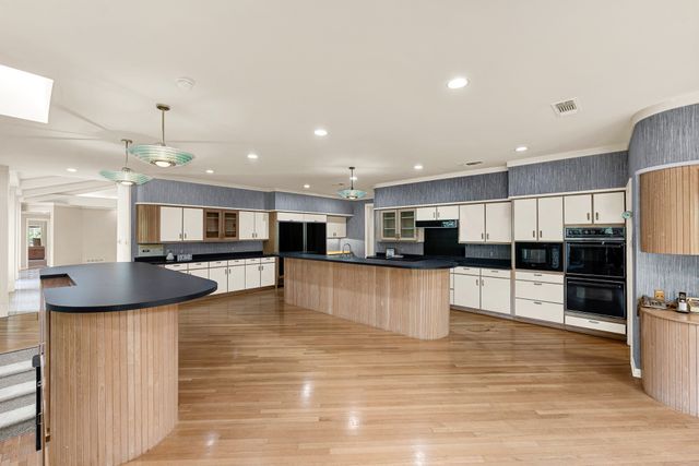 933 Mobley Road, Cedar Hill, TX 75104