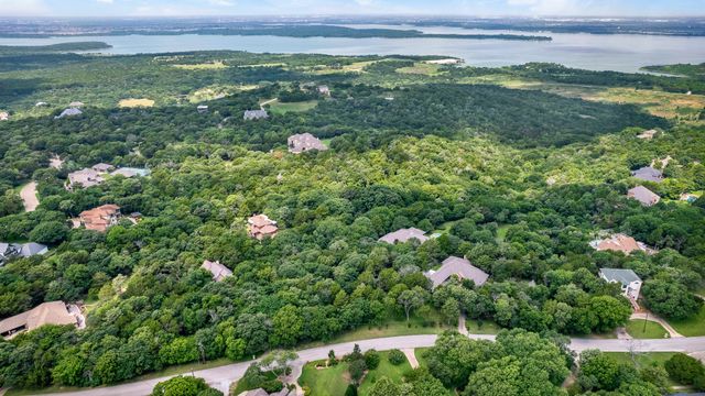 933 Mobley Road, Cedar Hill, TX 75104