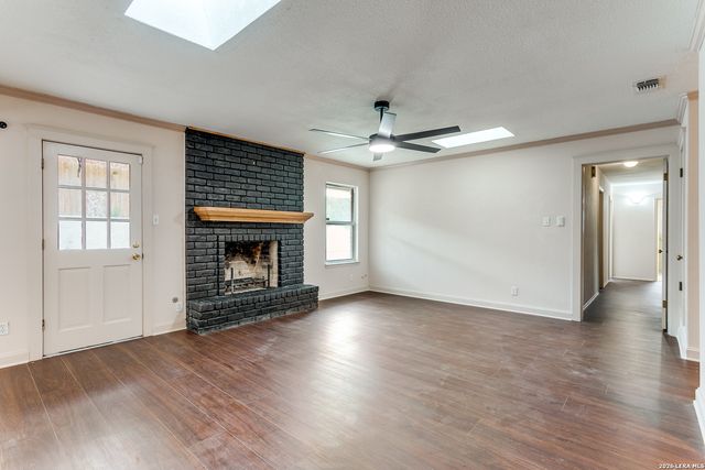 710 Balboa, Universal City, TX 78148