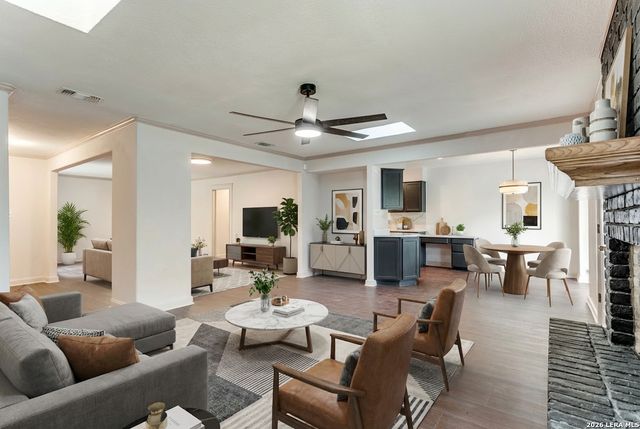 710 Balboa, Universal City, TX 78148