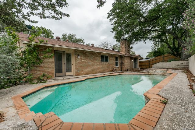 710 Balboa, Universal City, TX 78148