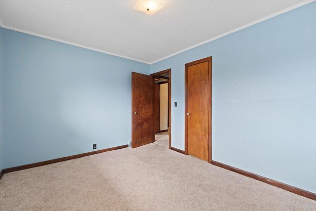 3316 3 Mile ROAD, Racine, WI 53404