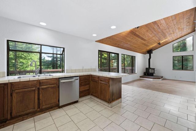 675 Western Avenue, Brookdale, CA 95007