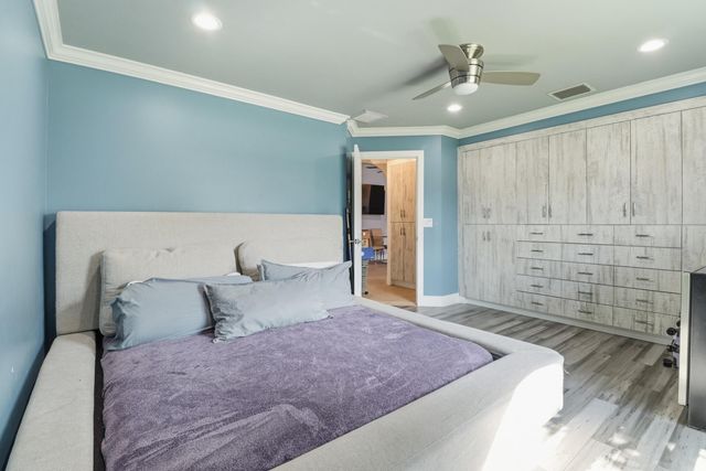 1424 Primrose Lane, Wellington, FL 33414