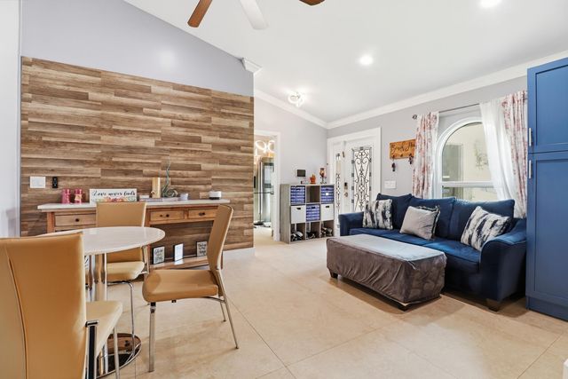 1424 Primrose Lane, Wellington, FL 33414