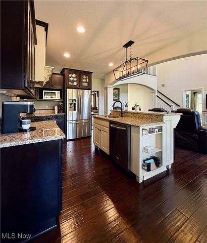 1032 Foxglove Circle, Cuyahoga Falls, OH 44223