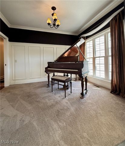 1032 Foxglove Circle, Cuyahoga Falls, OH 44223