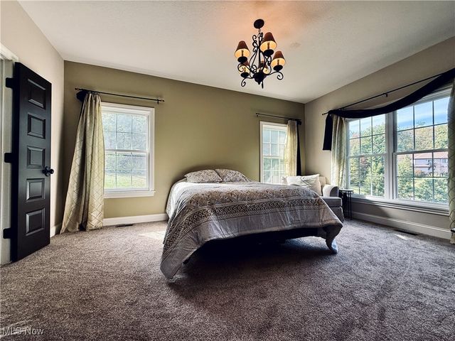 1032 Foxglove Circle, Cuyahoga Falls, OH 44223