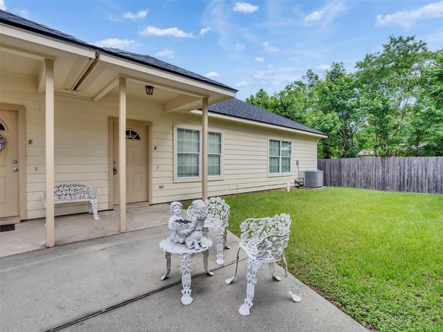 104 Longstreet Road 2, Willis, TX 77378
