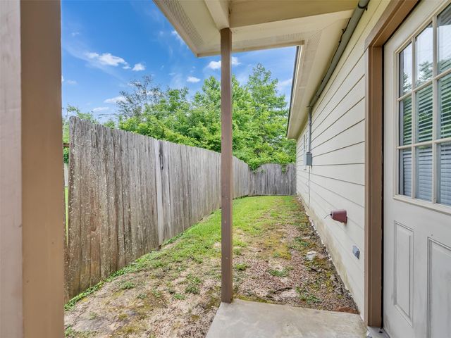 104 Longstreet Road 2, Willis, TX 77378