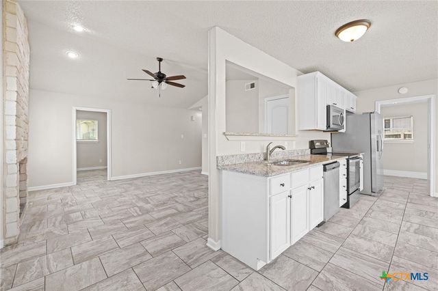 2204 Windmill Drive, Killeen, TX 76549