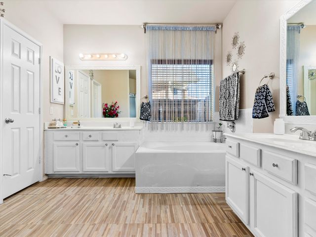 5556 Nacogdoches Trail, Grand Prairie, TX 75052