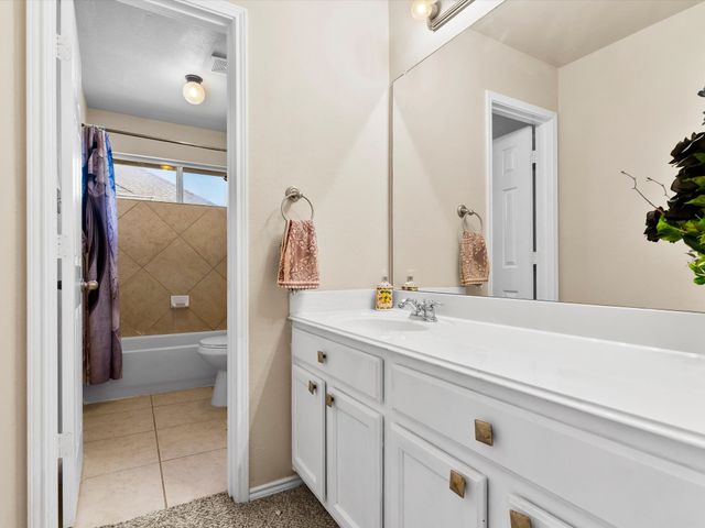 5556 Nacogdoches Trail, Grand Prairie, TX 75052