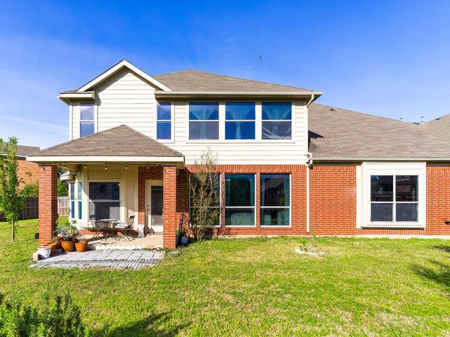 5556 Nacogdoches Trail, Grand Prairie, TX 75052