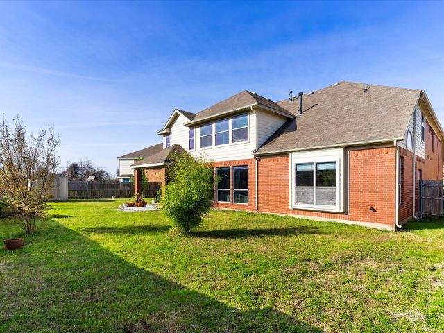 5556 Nacogdoches Trail, Grand Prairie, TX 75052