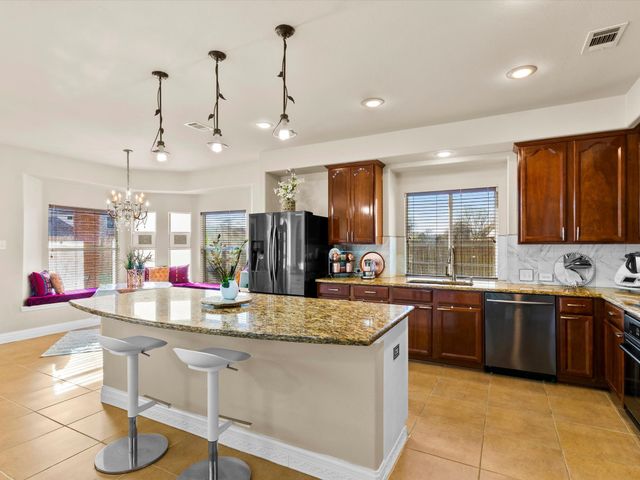 5556 Nacogdoches Trail, Grand Prairie, TX 75052