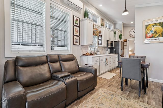 506 Brazos Harbor Drive, Granbury, TX 76048