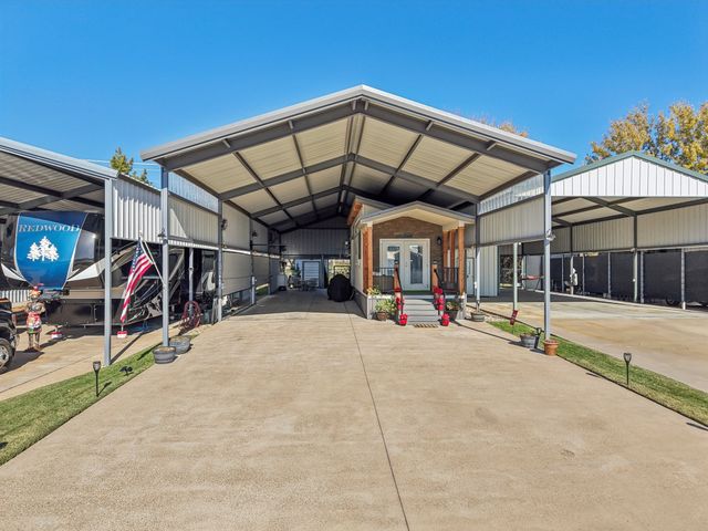 506 Brazos Harbor Drive, Granbury, TX 76048