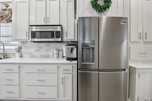 506 Brazos Harbor Drive, Granbury, TX 76048