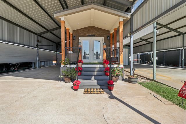 506 Brazos Harbor Drive, Granbury, TX 76048