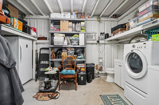 506 Brazos Harbor Drive, Granbury, TX 76048