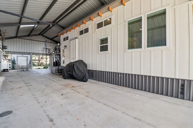 506 Brazos Harbor Drive, Granbury, TX 76048