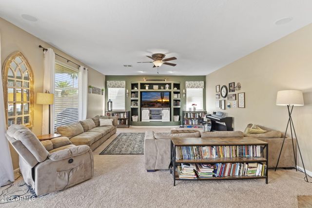 7342 W TETHER Trail, Peoria, AZ 85383