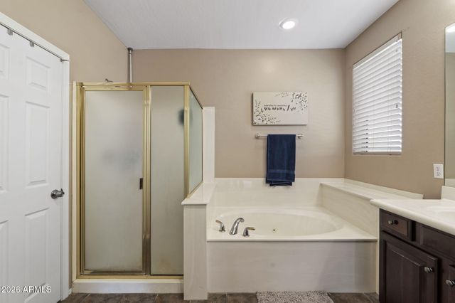 7342 W TETHER Trail, Peoria, AZ 85383