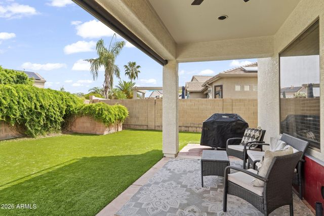 7342 W TETHER Trail, Peoria, AZ 85383