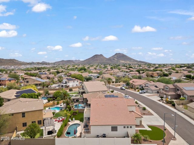 7342 W TETHER Trail, Peoria, AZ 85383