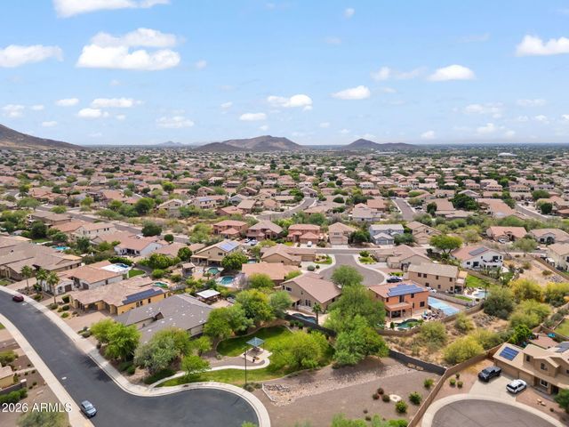 7342 W TETHER Trail, Peoria, AZ 85383
