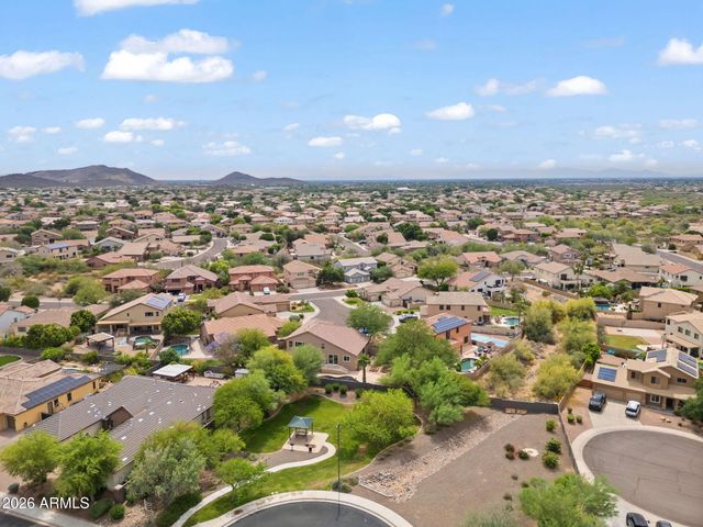 7342 W TETHER Trail, Peoria, AZ 85383