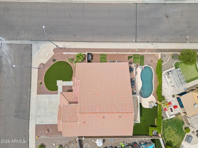 7342 W TETHER Trail, Peoria, AZ 85383