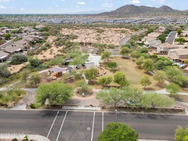 7342 W TETHER Trail, Peoria, AZ 85383