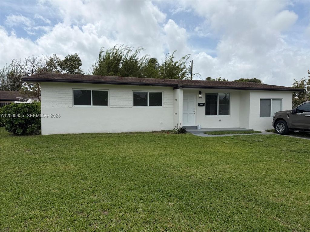 19701 Christmas Rd, Cutler Bay, FL 33157
