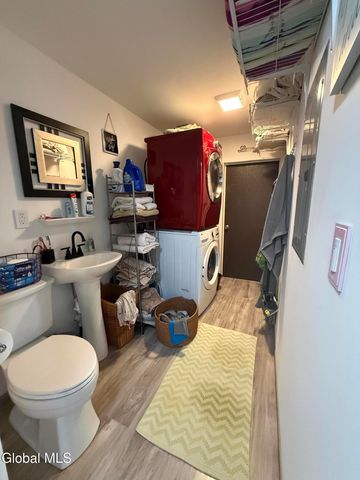 1073 Middleline, Ballston Spa, NY 12020