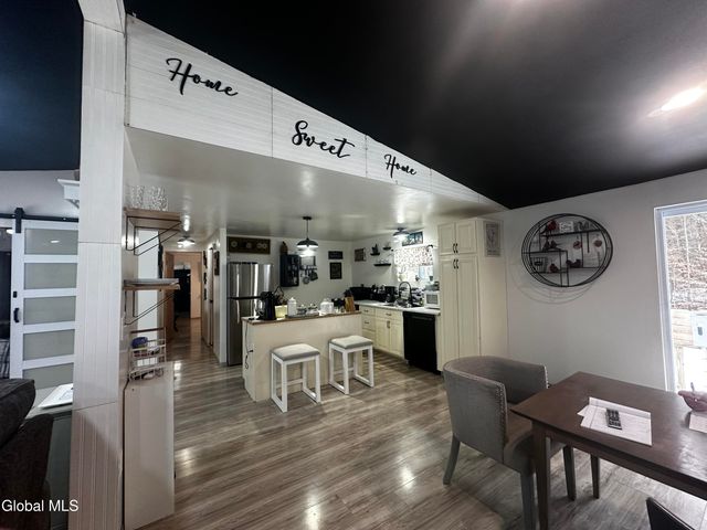 1073 Middleline, Ballston Spa, NY 12020