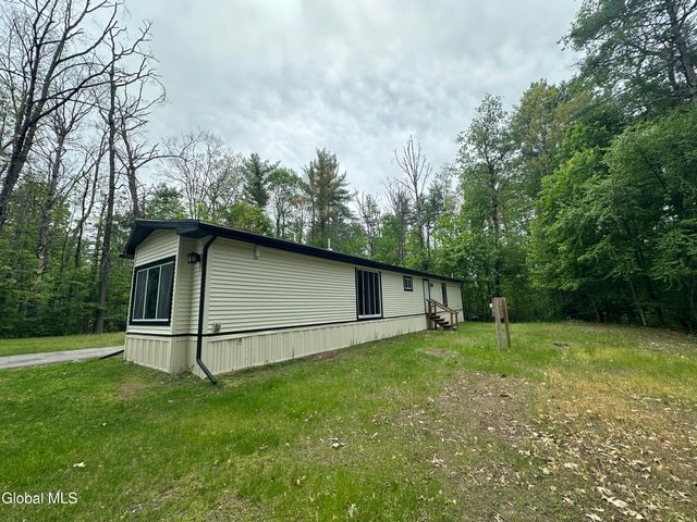 1073 Middleline Road, Ballston Spa, NY 12020
