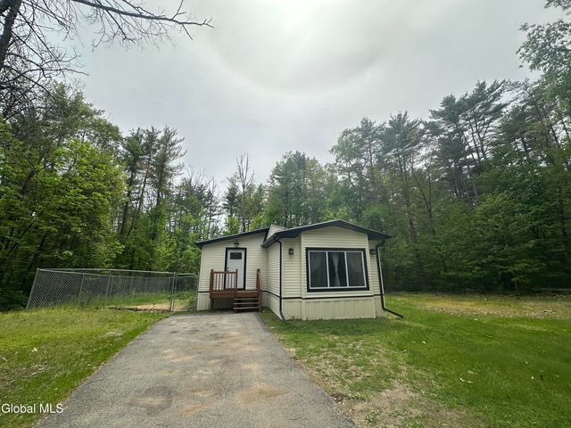 1073 Middleline Road, Ballston Spa, NY 12020