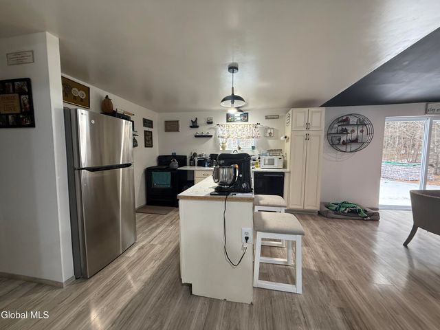 1073 Middleline, Ballston Spa, NY 12020