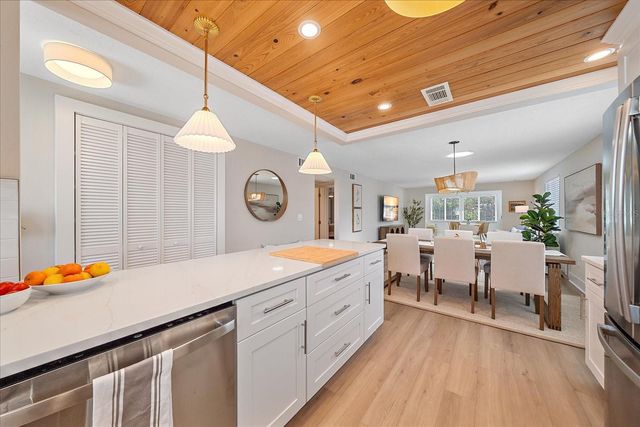 914 SPANISH DRIVE S 76, Longboat Key, FL 34228