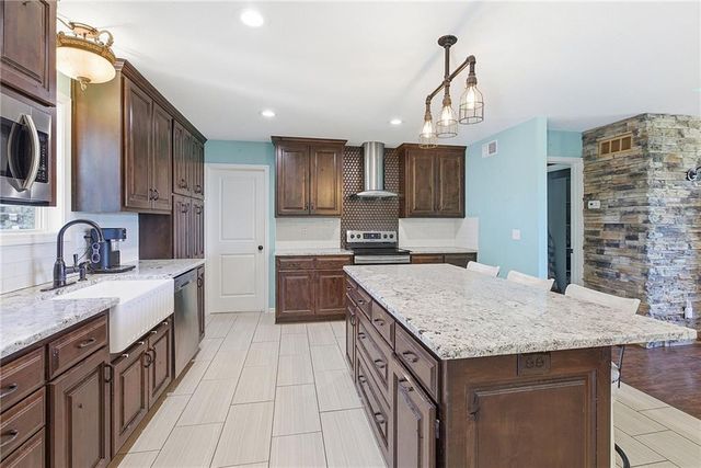 30960 Somerset Road, Paola, KS 66071