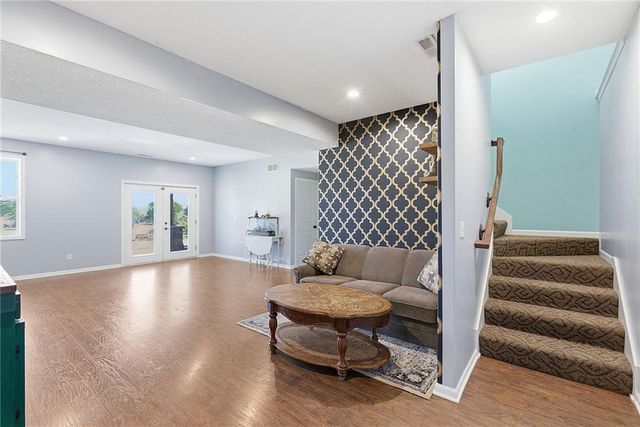 30960 Somerset Road, Paola, KS 66071