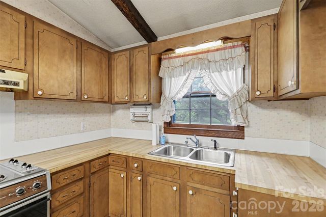 821 Ferrell Avenue, Charlotte, NC 28216