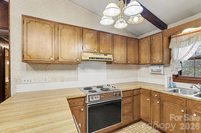 821 Ferrell Avenue, Charlotte, NC 28216