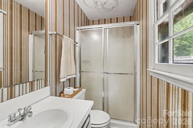 821 Ferrell Avenue, Charlotte, NC 28216